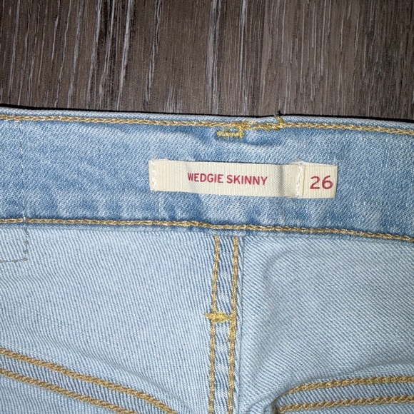 Levi's Light Blue Classic Jeans - Picture 5 of 7